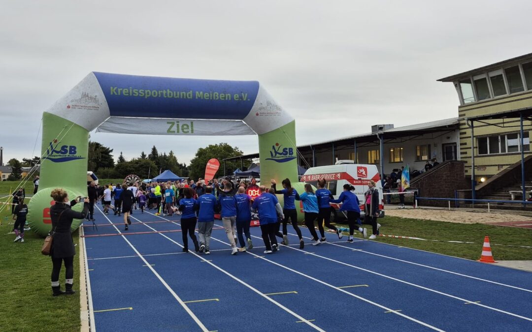 Gemeinsam unterwegs beim 6. Firmenstaffellauf
